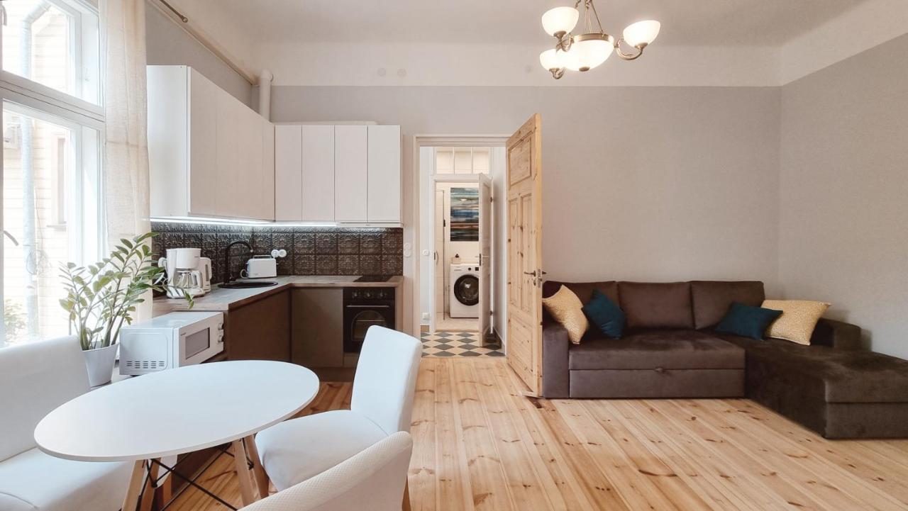 Aia Center Apartment With Sauna Pärnu Esterno foto