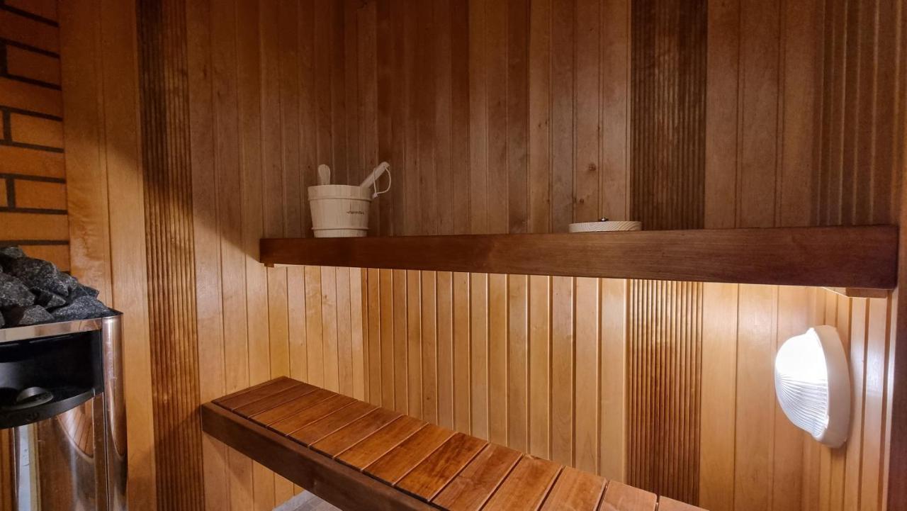 Aia Center Apartment With Sauna Pärnu Esterno foto